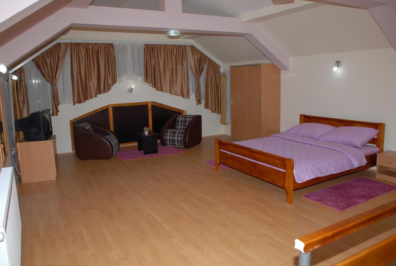 Zormaris-M Hotel Vranje Buitenkant foto