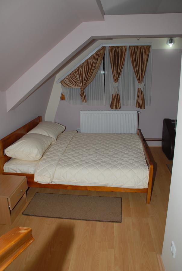 Zormaris-M Hotel Vranje Buitenkant foto