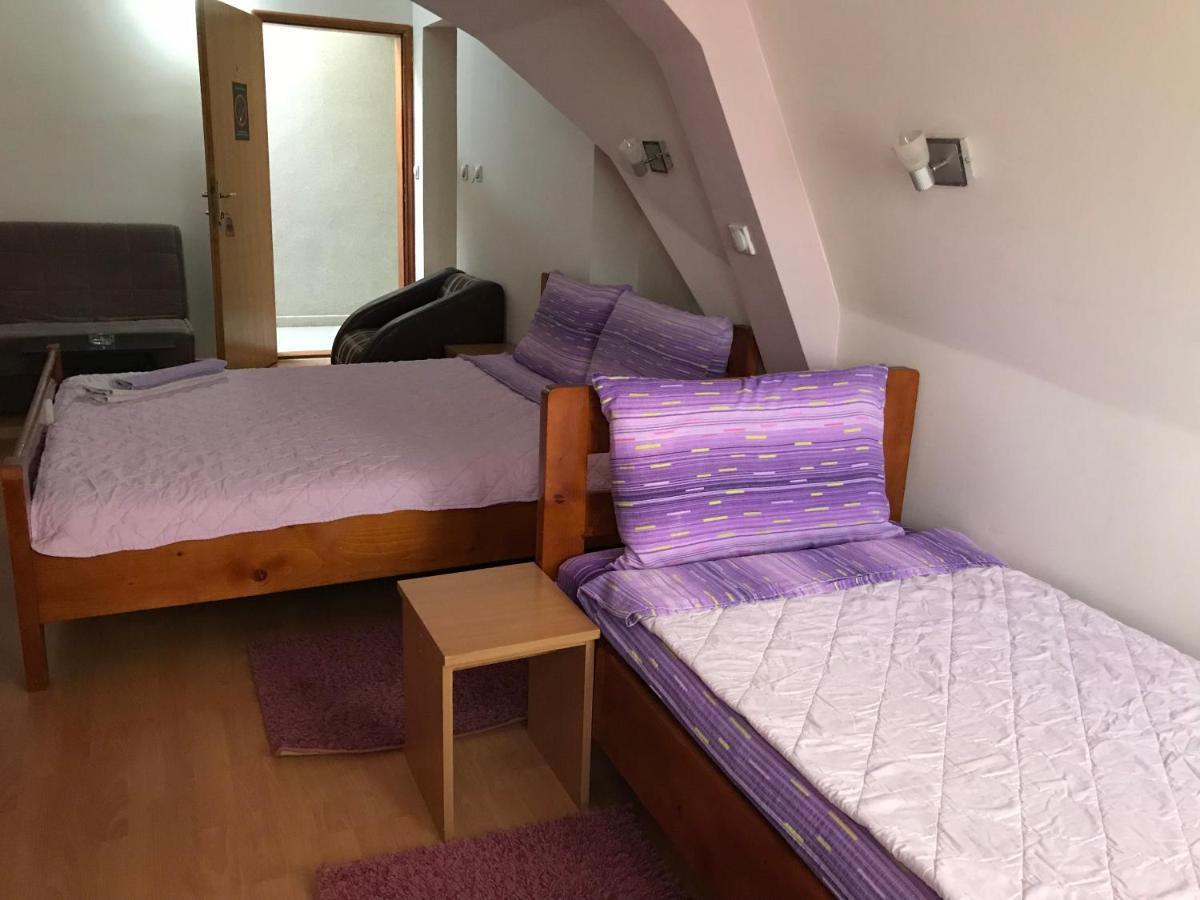 Zormaris-M Hotel Vranje Buitenkant foto